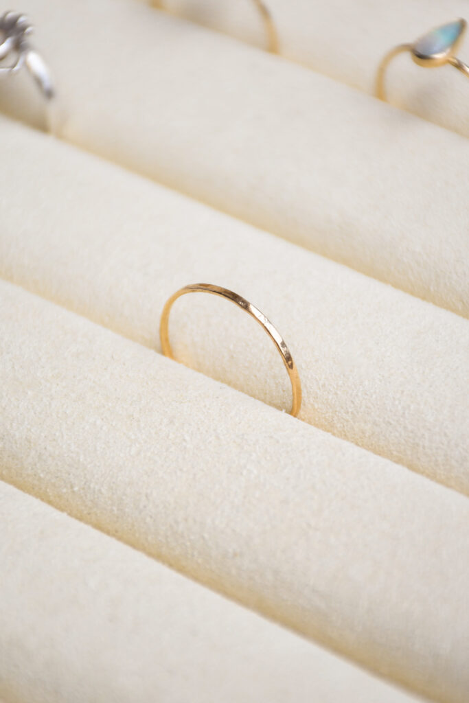 Bague fine en or 18 carats